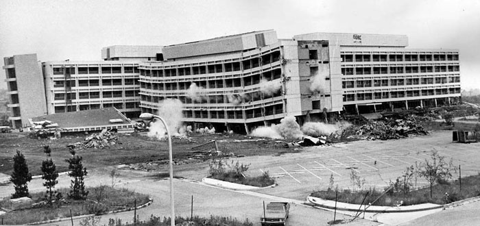 olive-view-hospital-after-the-1971-sylmar-earthquake